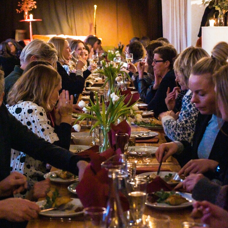 Julefrokost for venner, familie og kollegaer